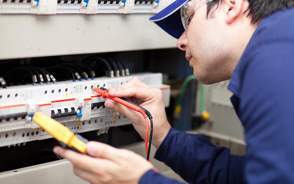 besoin d'un électricien Paris 3